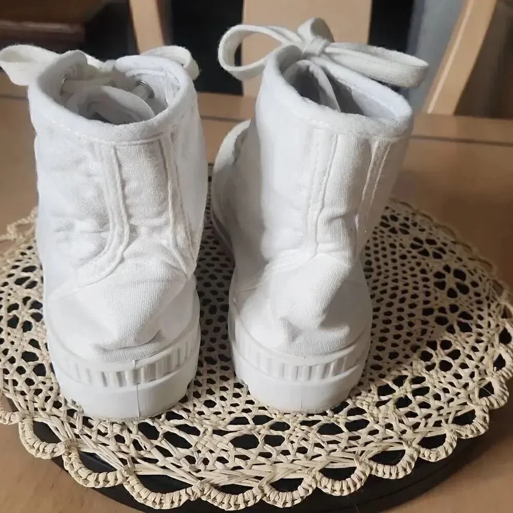 SO combat style white lace up sneakers women's 8.5
